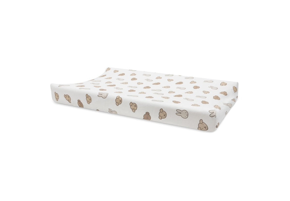 Jollein Aankleedkussenhoes Miffy And Friends 50X70Cm koop je bij Babywinkel