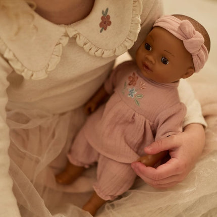 <tc>Little Dutch</tc> Dockan Yara