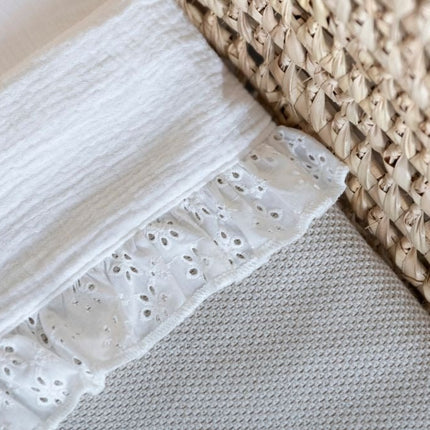 Baby's Only Ledikantlaken Calm Wit met Ruffle koop je bij Babywinkel
