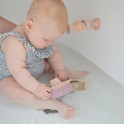 Mushie Badspeelgoed Boats Pastel koop je bij Babywinkel