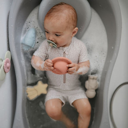 Mushie Badspeelgoed Set 4 - Pack Space koop je bij Babywinkel