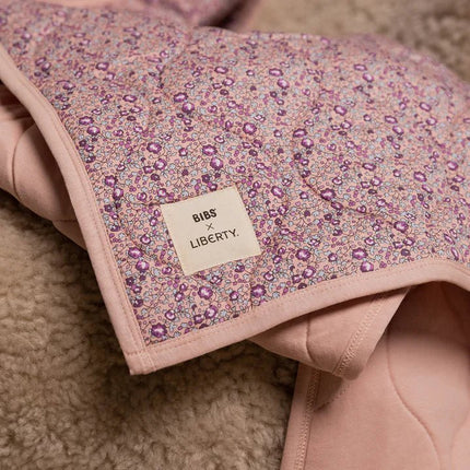 BIBS Babydeken Liberty Chamomile Lawn Violet Sky koop je bij Babywinkel