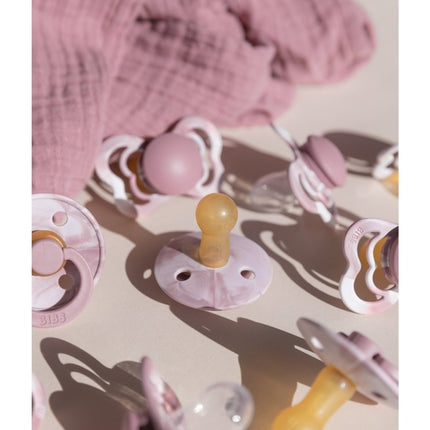 BIBS Speen Maat 1 Silicone Supreme Heather White koop je bij Babywinkel