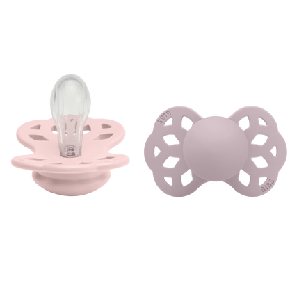 BIBS Speen Maat 1 Silicone Symmetrical Blossom/Dusky Lilac 2st koop je bij Babywinkel