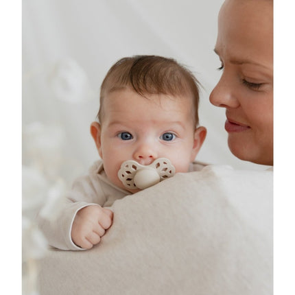 BIBS Speen Maat 1 Silicone Symmetrical Vanilla/Peach 2st koop je bij Babywinkel