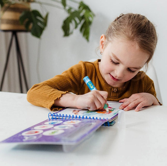 Blauwe Kleurboek Zeedieren Met Water koop je bij Babywinkel