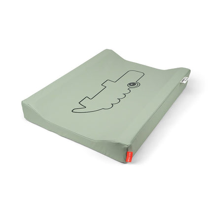 Done by Deer Aankleedkussen Easy Wipe Croco Green koop je bij Babywinkel