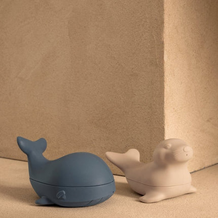 Liewood Badspeelgoed Duncan Arctic Siliconen Whale Blue/ Sandy koop je bij Babywinkel
