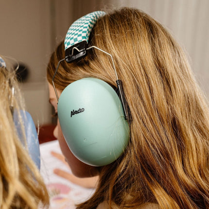 Earmuffs for babies and toddlers - green EOL koop je bij Babywinkel