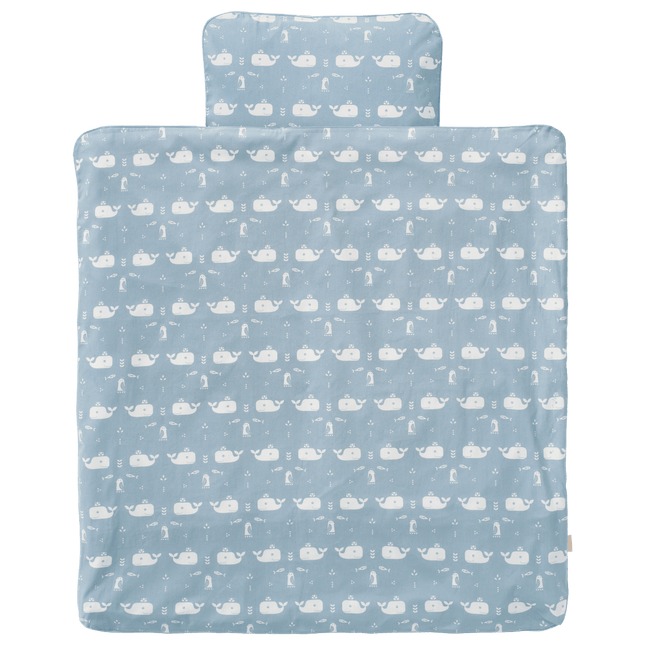 Fresk Dekbedovertrek Whale Blue Fog 80x80cm koop je bij Babywinkel