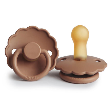 Frigg Speen Maat 1 Daisy Peach Bronze Latex koop je bij Babywinkel