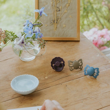 Frigg Speen Maat 1 Daisy Violet Dream Silicone koop je bij Babywinkel