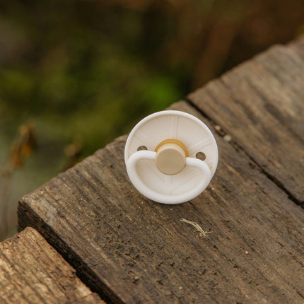 Frigg Speen Maat 1 Little Viking Cocoa/Cream Latex 2St koop je bij Babywinkel