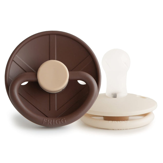 Frigg Speen Maat 1 Little Viking Cocoa/Cream Silicone 2St koop je bij Babywinkel