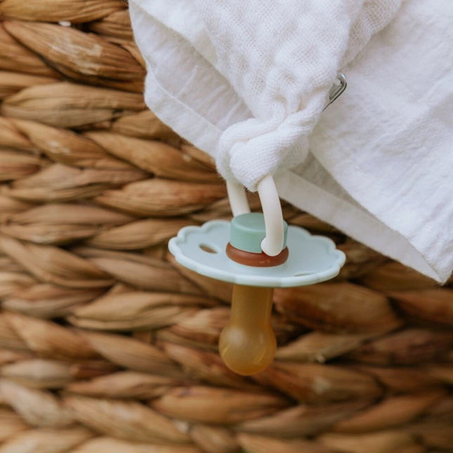 Frigg Speen Maat 2 Daisy Bloom Little Darling Latex koop je bij Babywinkel