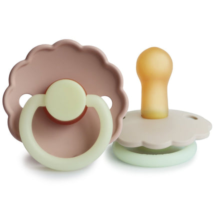 Frigg Speen Maat 2 Daisy Night Cream / Blush Latex koop je bij Babywinkel