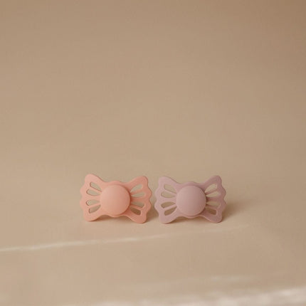 Frigg Speen Maat 2 Lucky Pretty Peach/Primrose Silicone 2 - Pack koop je bij Babywinkel