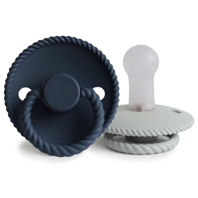 Frigg Speen Maat 2 Rope Sil. Gray/Dark Navy Silicone 2 - Pack koop je bij Babywinkel