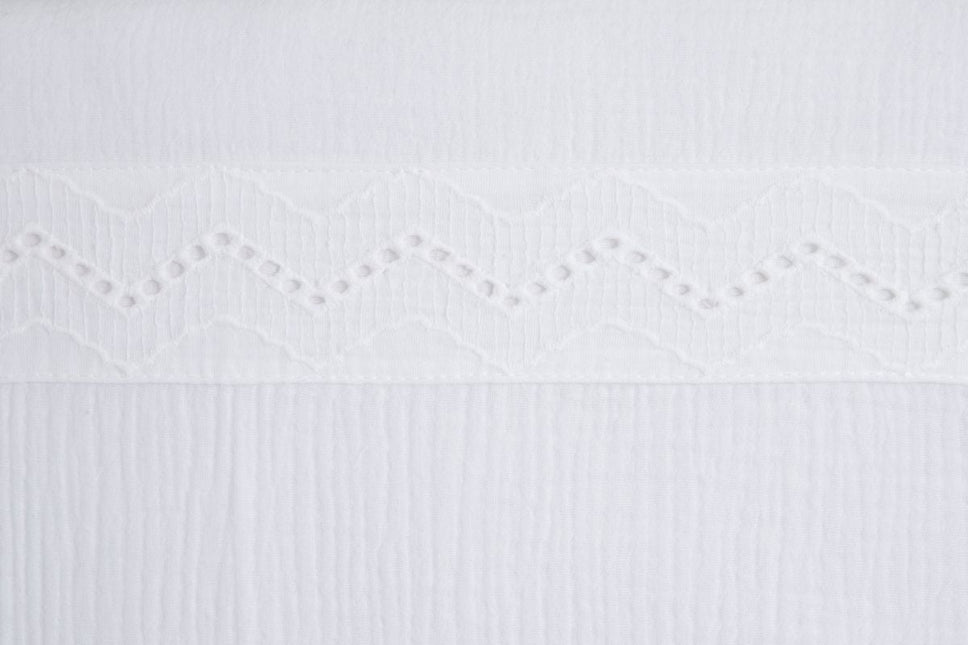 Baby's Only Hoeslaken Wieg Calm Wit Broderie 40X80 Cm koop je bij Babywinkel