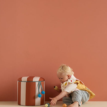 Kid's Concept Poef Cilinder Met Opbergruimte Bruin koop je bij Babywinkel