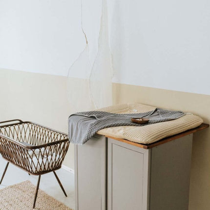 Koeka Aankleedkussenhoes Wafel Amsterdam Bonn Sahara koop je bij Babywinkel