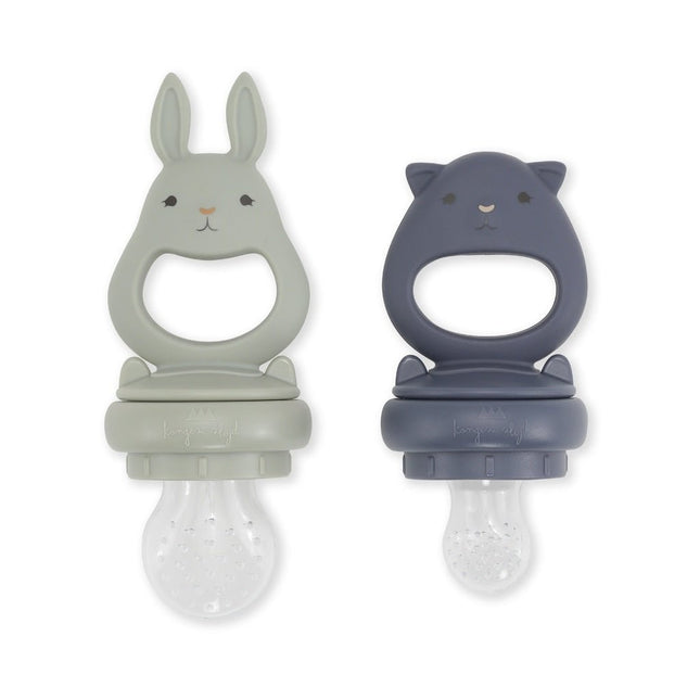 Konges Slojd Baby Bestekset Silicone Fruit Feeding Pacifier Onyx 2st koop je bij Babywinkel