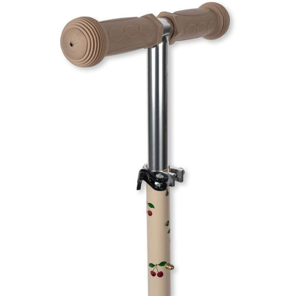 Konges Slojd Kinderstep Cherry koop je bij Babywinkel