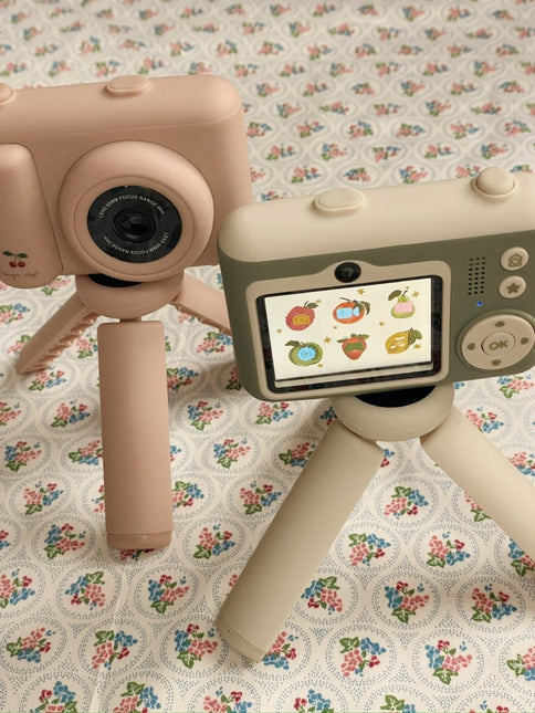 Konges Slojd Mijn Eerste Camera Lemon koop je bij Babywinkel
