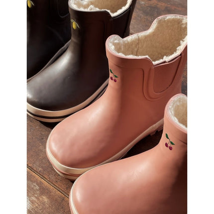 Konges Slojd Regenlaarsjes Cherry Lowcameo Brown koop je bij Babywinkel