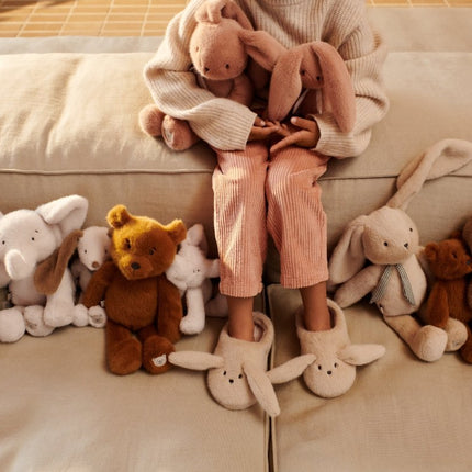Liewood Knuffel Binnie Bear Small Golden Caramel koop je bij Babywinkel