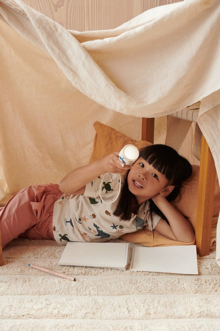 Liewood Zaklamp Peach/Sea Shell koop je bij Babywinkel