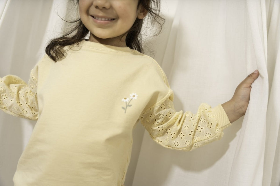 Little Dutch Baby Trui Honey Yellow koop je bij Babywinkel