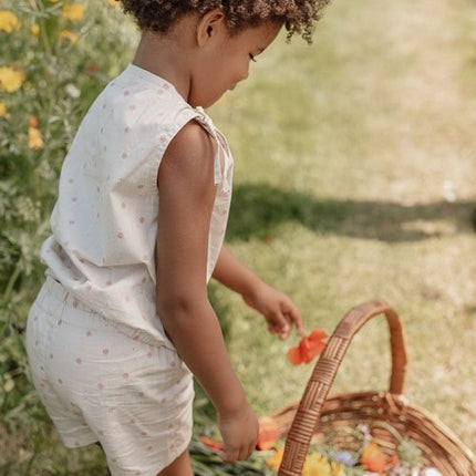 Little Dutch Babyblouse Sand Mouwloos koop je bij Babywinkel
