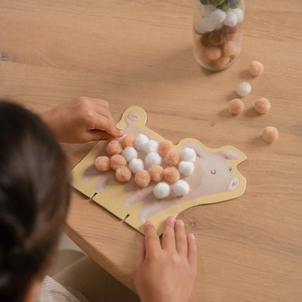Little Dutch Knutselpakket Little Farm Pompom Bolletjes koop je bij Babywinkel