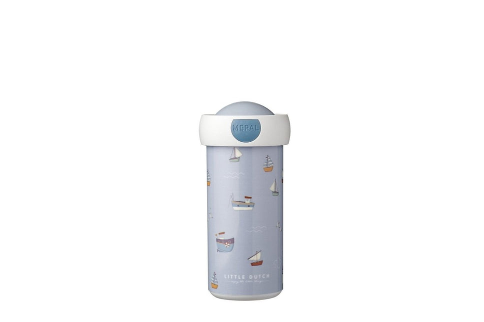 Little Dutch Schoolbeker Campus Sailors Bay 300ml koop je bij Babywinkel