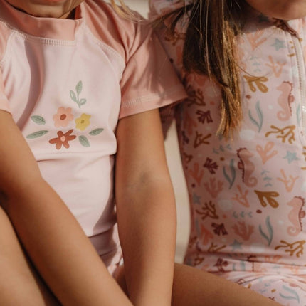 Little Dutch Zwemshirt Kind Korte Mouwen Flower Pink koop je bij Babywinkel