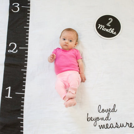 Lulujo Baby's First Year swaddle & cards set 100% katoen Loved beyond measure koop je bij Babywinkel
