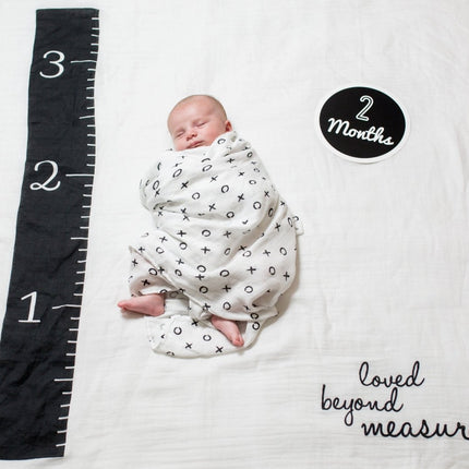 Lulujo Baby's First Year swaddle & cards set 100% katoen Loved beyond measure koop je bij Babywinkel