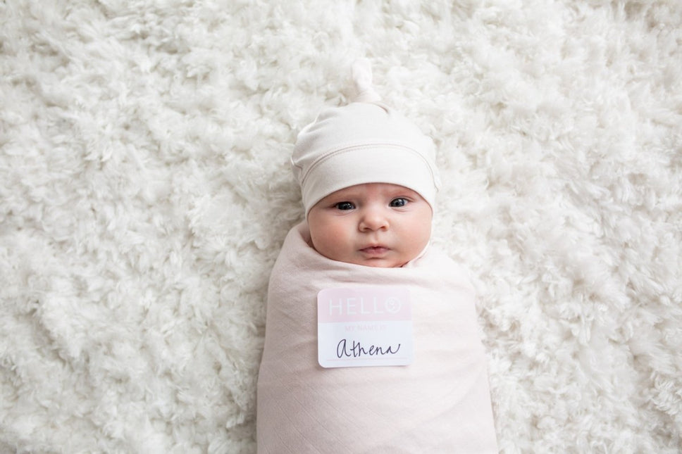 Lulujo Hydrofiele Doek Met Muts En Sticker Pink koop je bij Babywinkel