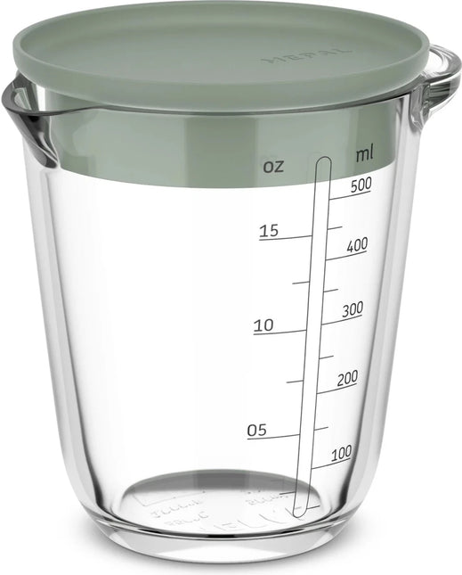 Maatbeker met deksel Chef It glas 500 ml - Nordic sage koop je bij Babywinkel