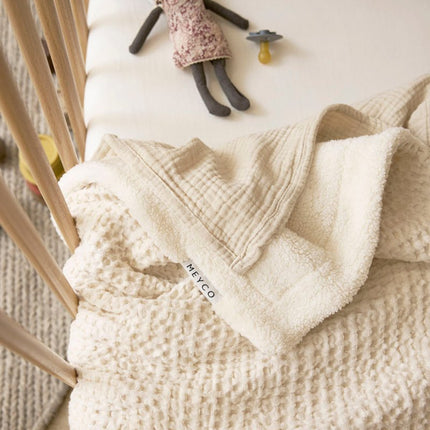 Meyco Ledikantdeken Wafel Teddy Nature 100X150cm koop je bij Babywinkel