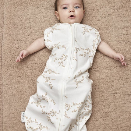 Meyco Slaapzak Baby Branches Zomer Sand 70cm koop je bij Babywinkel