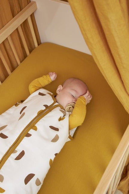 Meyco Slaapzak Baby Shapes Honey Gold koop je bij Babywinkel