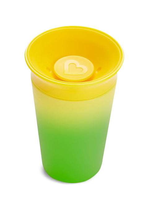 Munchkin Oefenbeker Changing Color Cup Yellow koop je bij Babywinkel