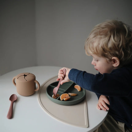 Mushie Baby Bordje Silicone Tradewinds koop je bij Babywinkel