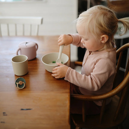 Mushie Baby Kom Rond Powder Blue 2st koop je bij Babywinkel