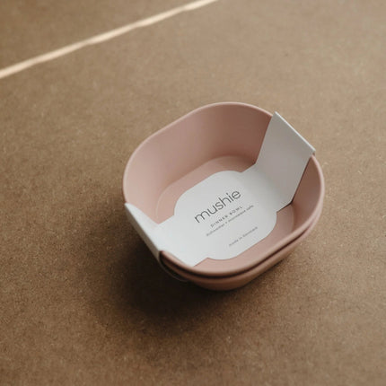 Mushie Baby Kom Vierkant Blush 2st koop je bij Babywinkel