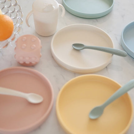 Mushie Babybord Cambridge Blue koop je bij Babywinkel