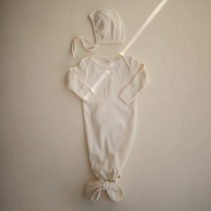 Mushie Babymutsje Bonnet Ivory koop je bij Babywinkel