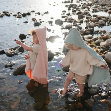 Mushie Badcape Baby Blush koop je bij Babywinkel